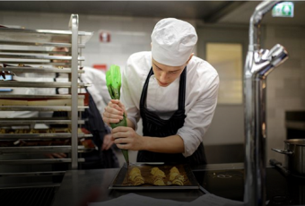 1e Medewerker fastservice